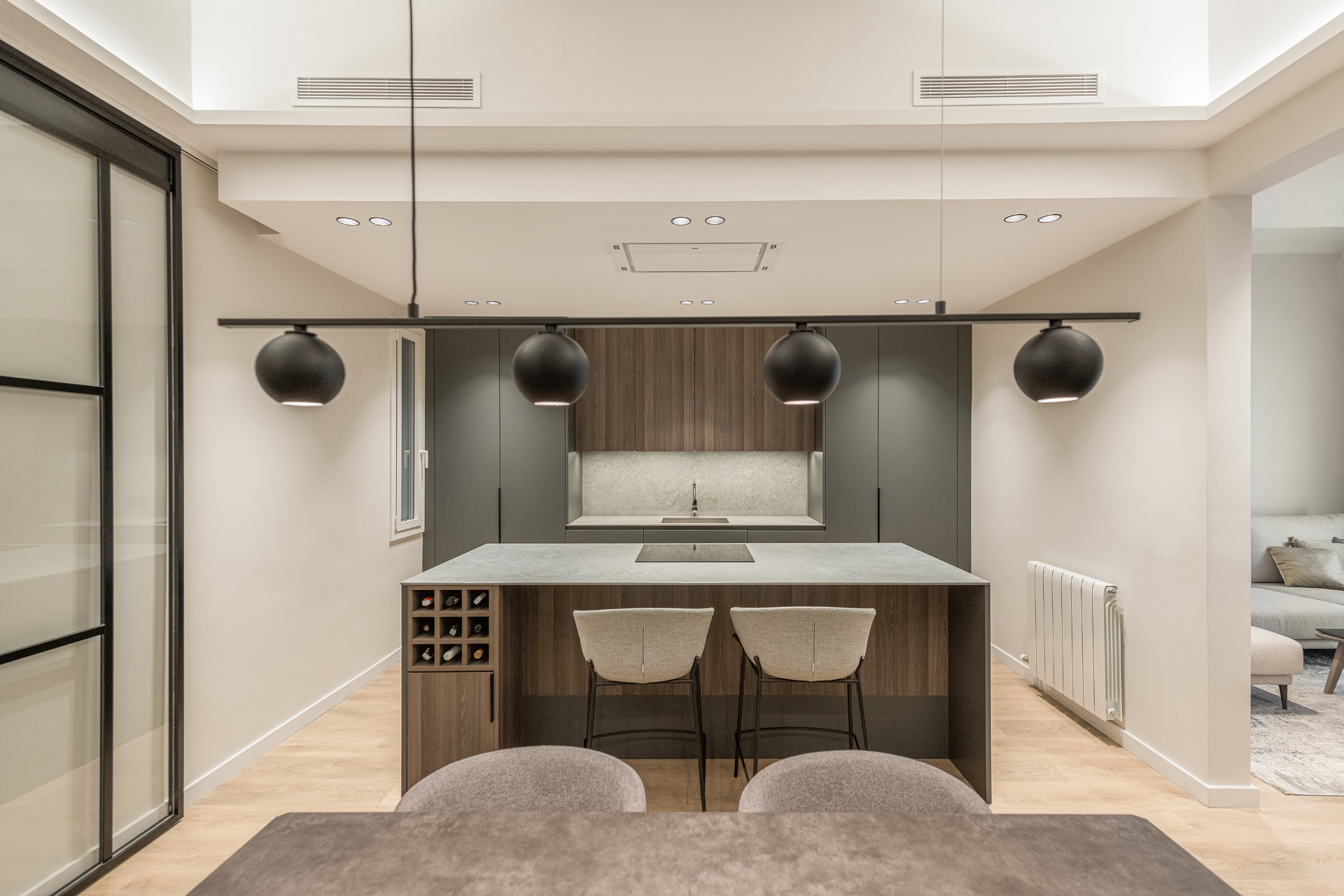 Apartamento Eixample — Reforma integral premium — 220 m²